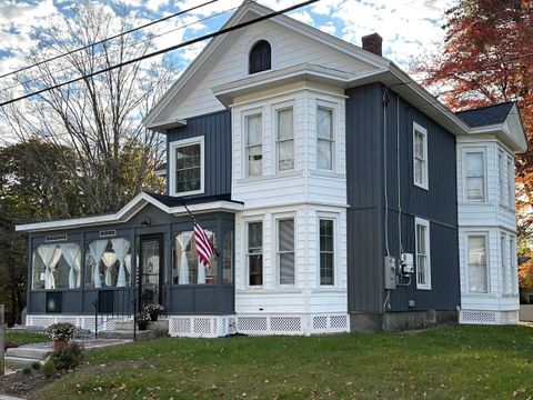 Photo of 47 Oak Street, Milford, NH 03055 (MLS # 5097121)