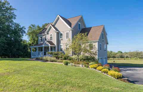 Photo of 93 Bunker Hill Avenue, Stratham, NH 03885 (MLS # 5101984)