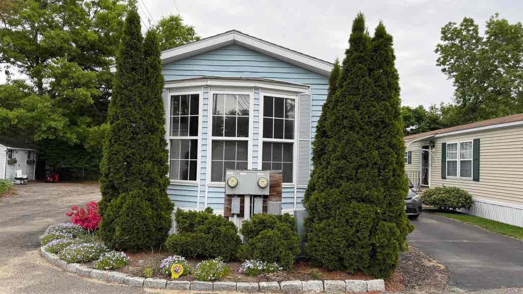 Photo of 78 Thistle Way, Manchester, NH 03109 (MLS # 5092091)