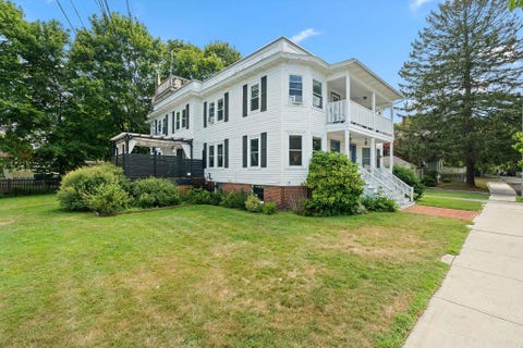Photo of 160 Rockland Street #2, Portsmouth, NH 03801 (MLS # 5102025)