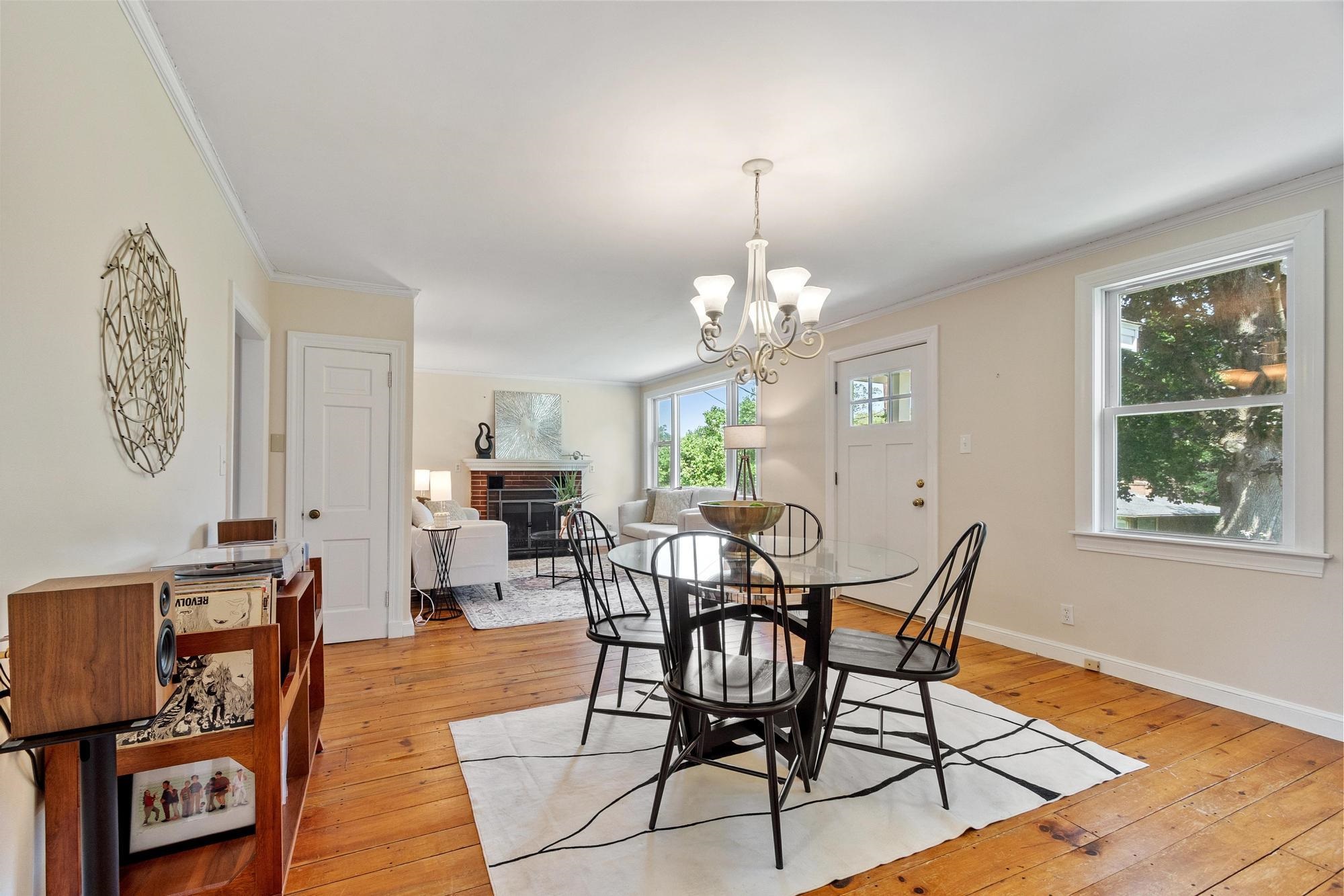 8 Island Pond Road