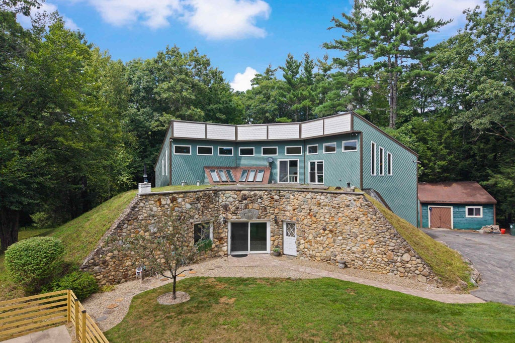 Photo of 101 Black Brook Road, Goffstown, NH 03045 (MLS # 5107124)