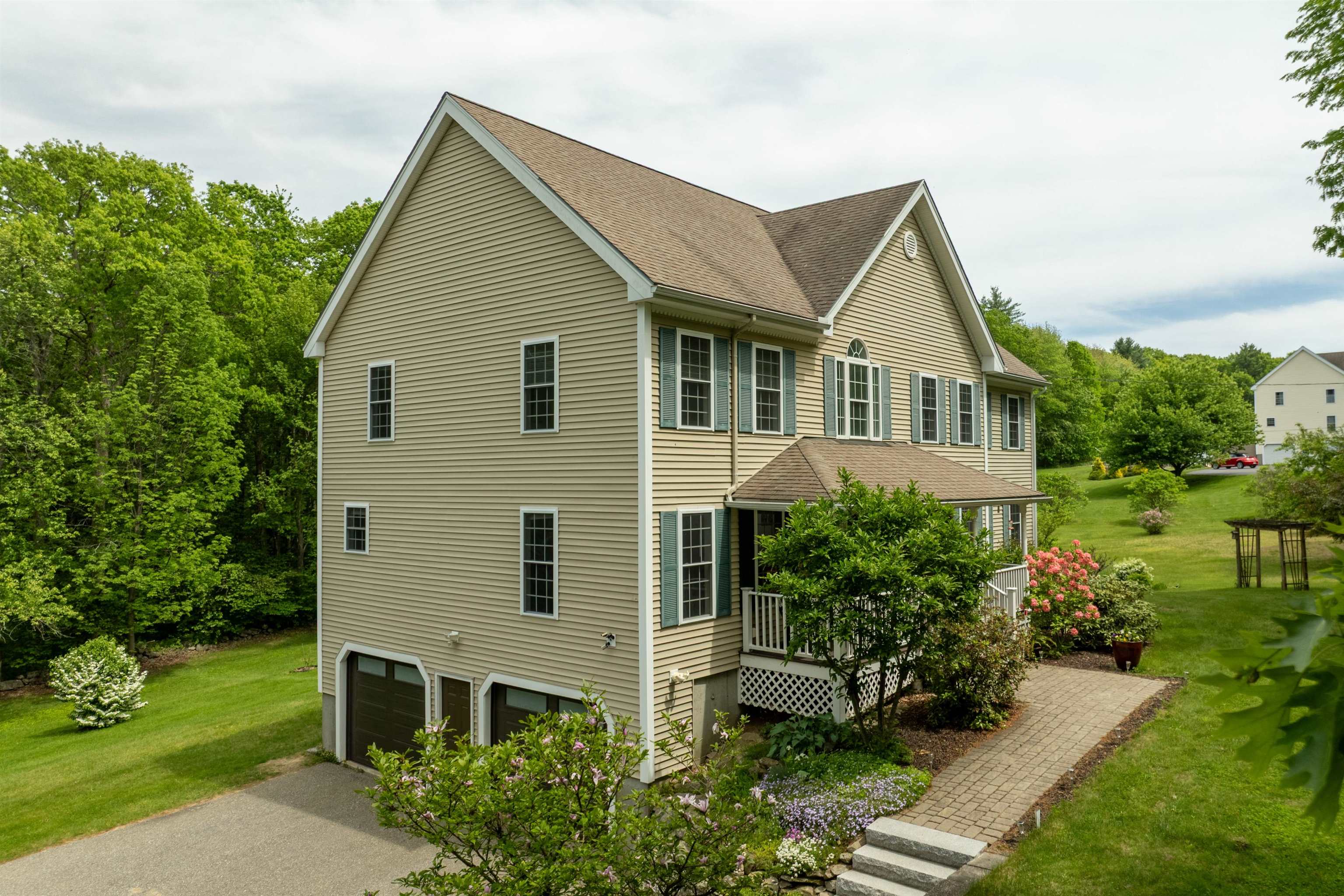 537 Pingree Hill Road