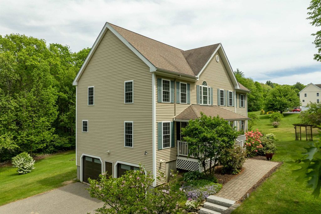 Photo of 537 Pingree Hill Road, Auburn, NH 03032 (MLS # 5091371)