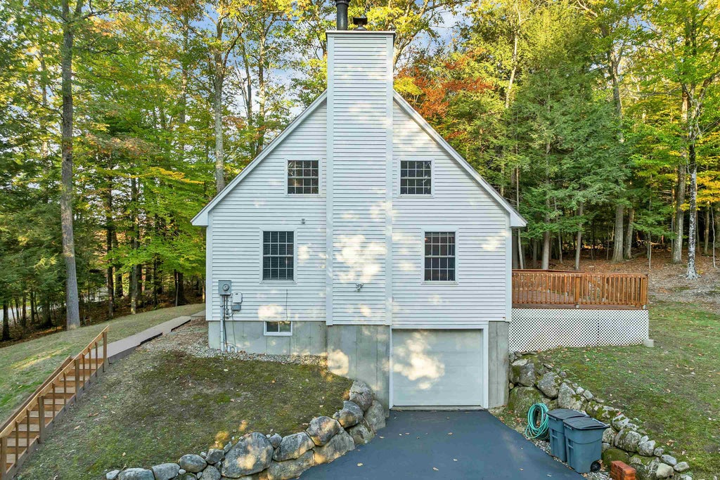 Photo of 135 Worfield Circle, Bristol, NH 03222 (MLS # 5115127)