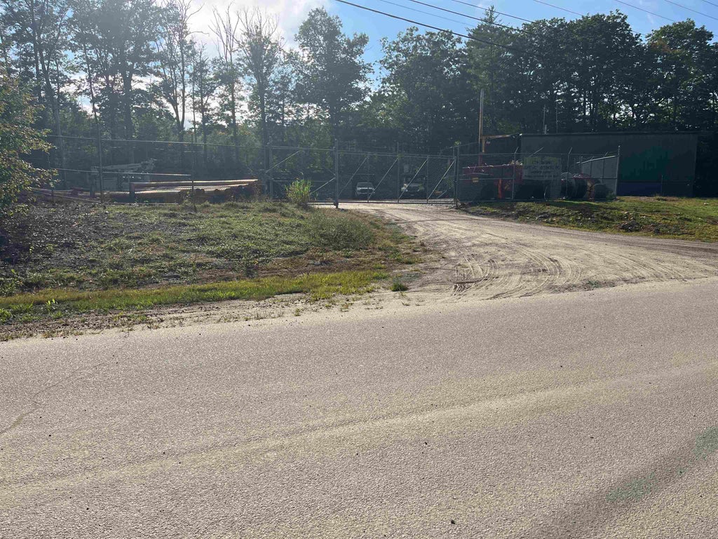 Photo of 10 Potters Road, Andover, NH 03216 (MLS # 5109523)