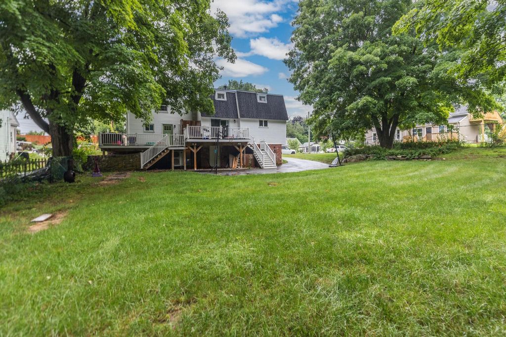 Photo of 18 Brook Street, Derry, NH 03038 (MLS # 5099636)