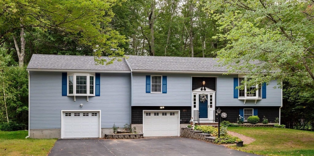 Photo of 291 Eastern Avenue, Rochester, NH 03867 (MLS # 5109063)