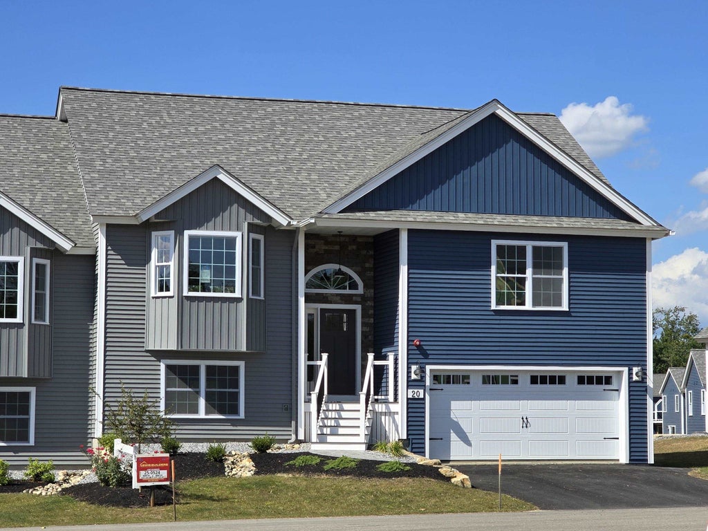 Photo of 20 Shayna's Way #20, Fremont, NH 03044 (MLS # 5099303)