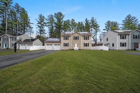 Photo of 4 Lorelai Way, Nashua, NH 03062 (MLS # 5082342)