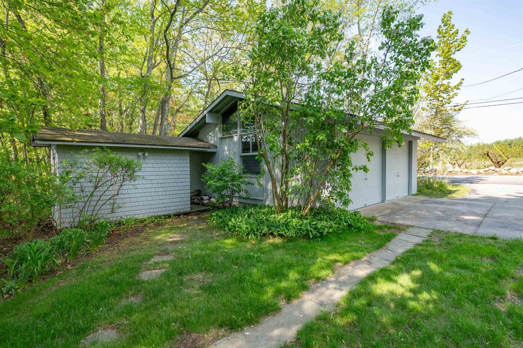 Photo of 21 Wheeler Road, Hollis, NH 03049 (MLS # 5090390)