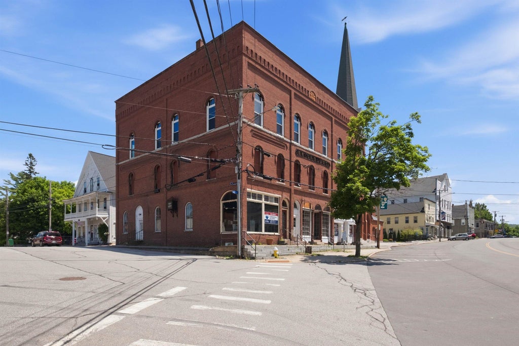 Photo of 1822 Main Street, Pittsfield, NH 03263 (MLS # 5093111)
