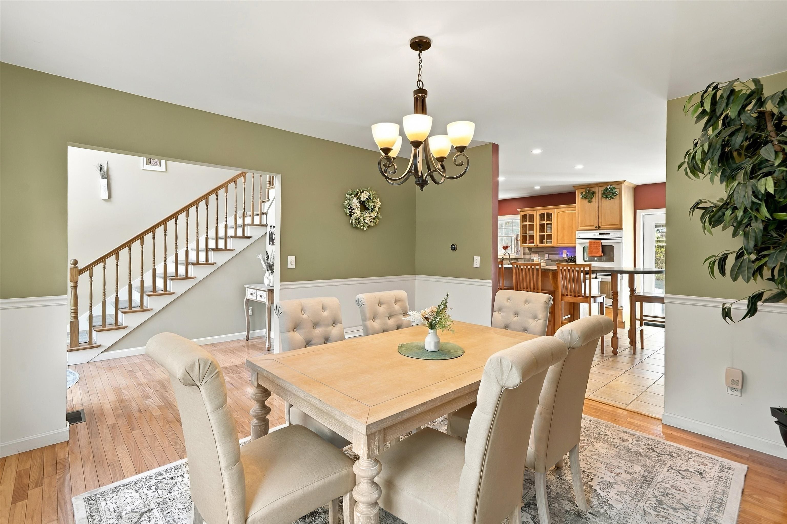 11 Burnham Avenue