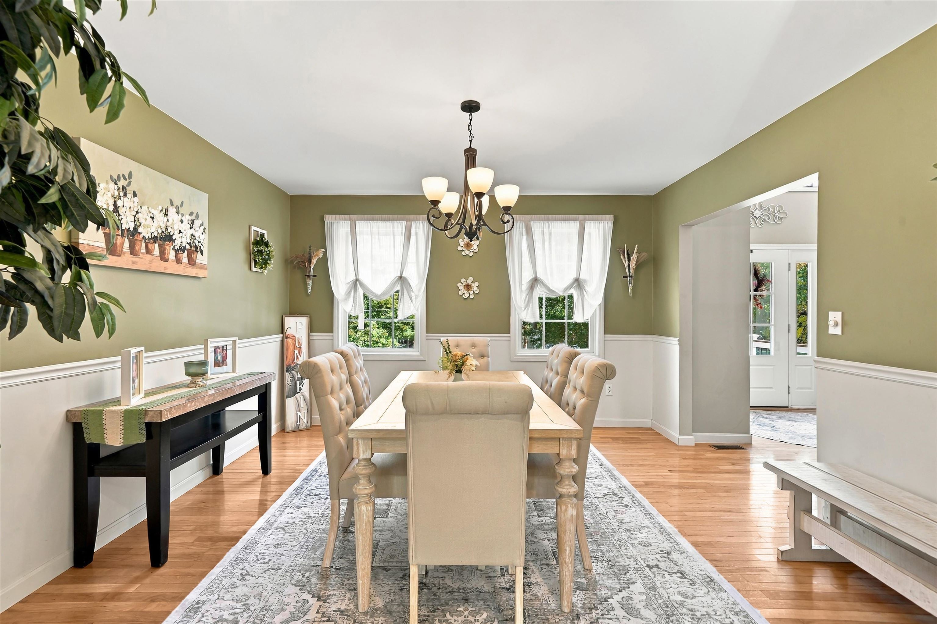 11 Burnham Avenue