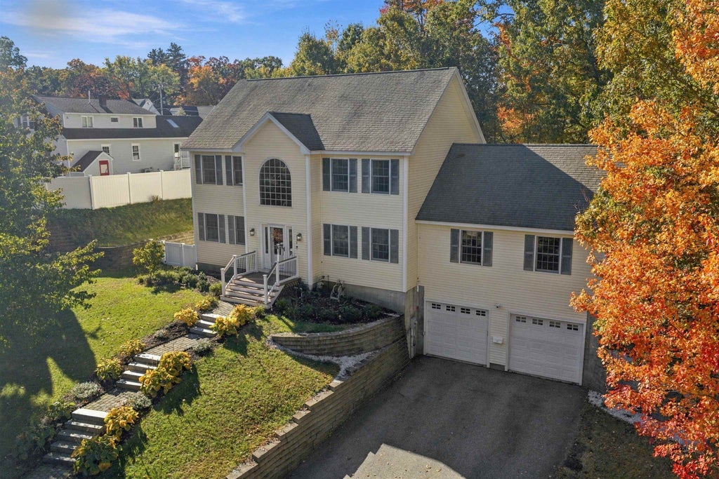 Photo of 11 Burnham Avenue, Nashua, NH 03064 (MLS # 5115078)