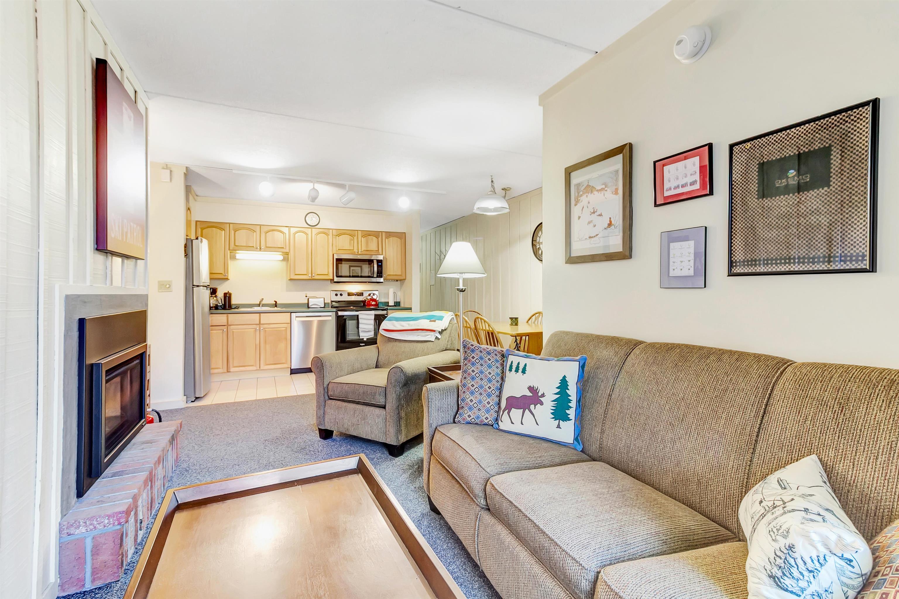 907 East Mountain Road H-4