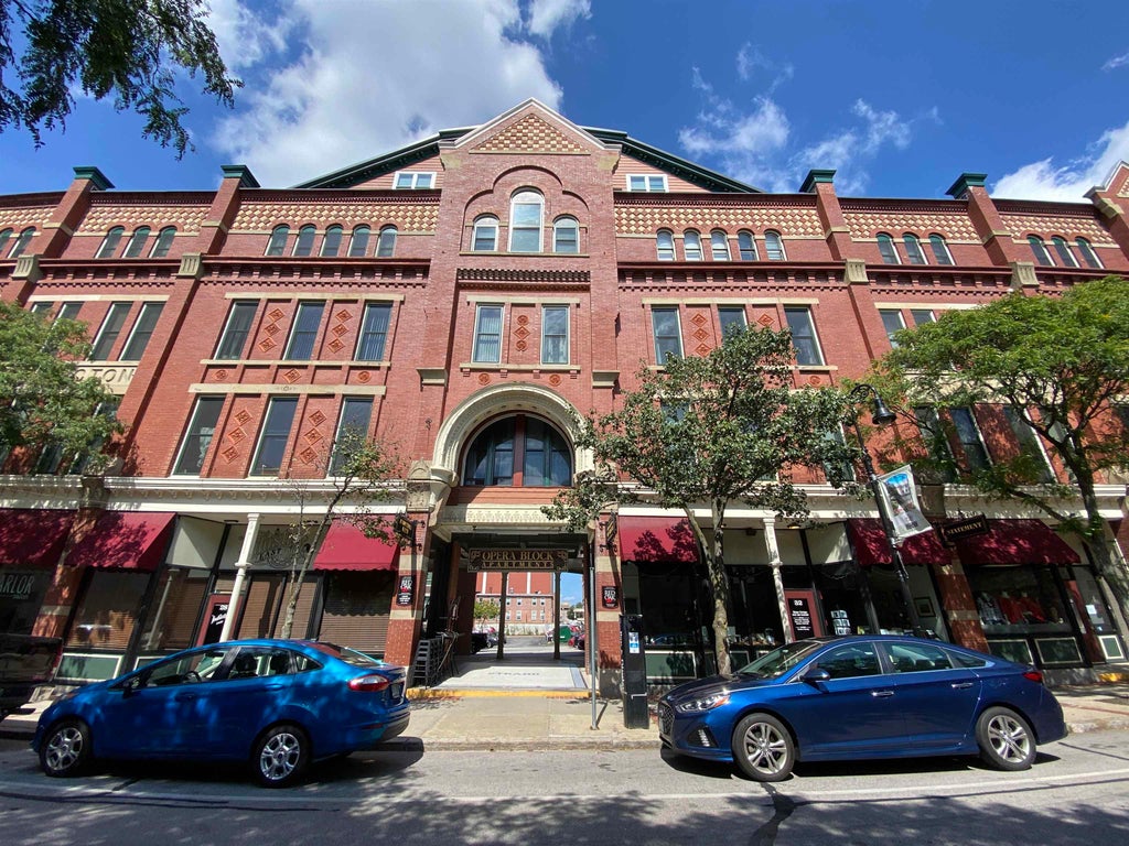 Photo of 30 Hanover Street #314, Manchester, NH 03103 (MLS # 5106552)