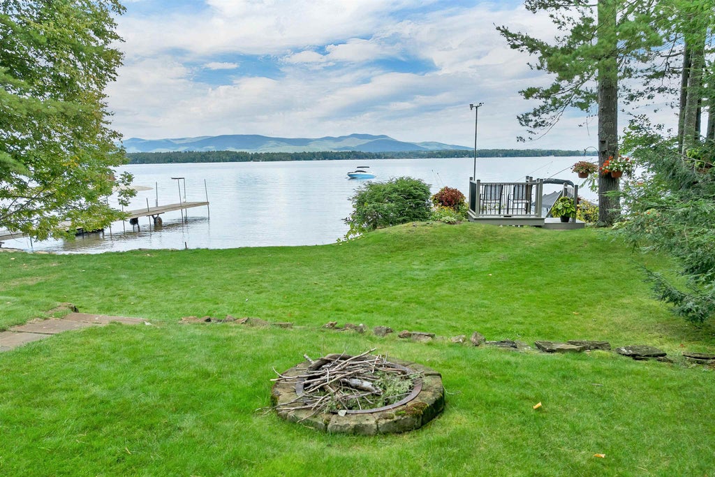 Photo of 16 Cottage Road, Meredith, NH 03253 (MLS # 5111072)