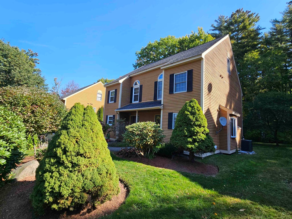Photo of 161 Endicott E Street #11, Laconia, NH 03246 (MLS # 5113411)