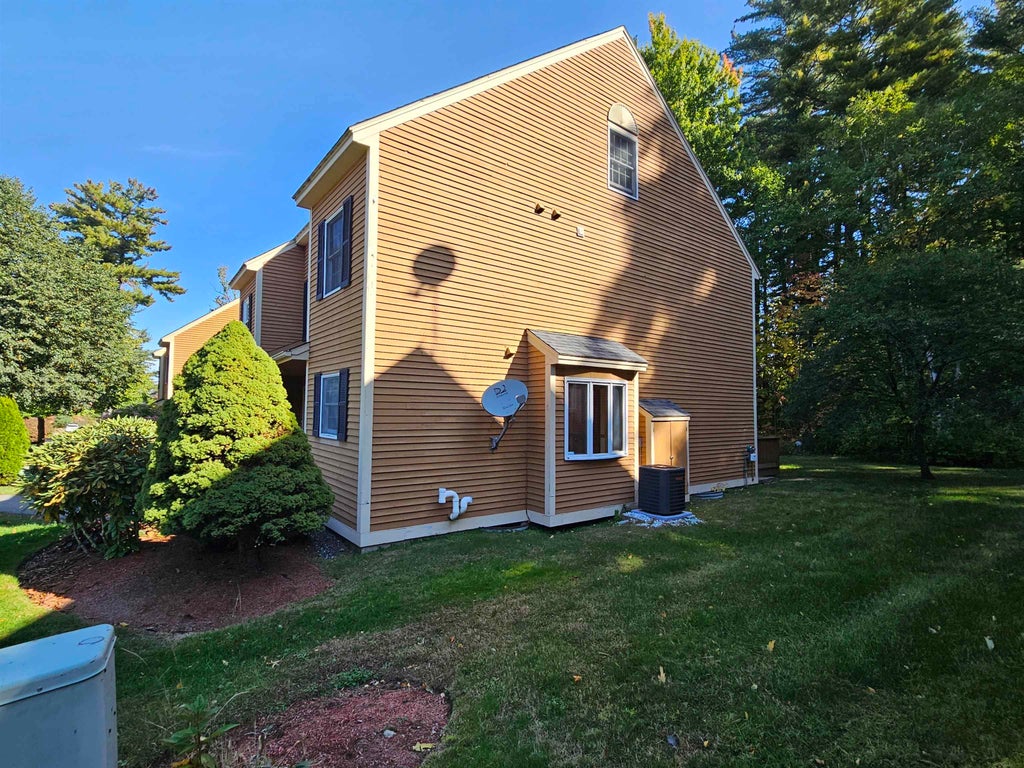Photo of 161 Endicott E Street #11, Laconia, NH 03246 (MLS # 5113411)