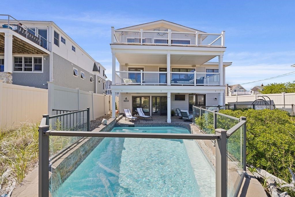 126 Ocean Boulevard