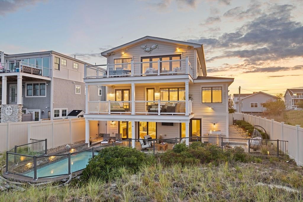 126 Ocean Boulevard