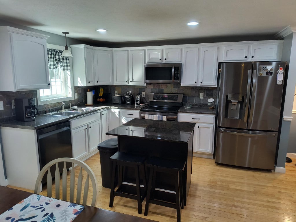Photo of 28 Owens Drive #40, Swanzey, NH 03446 (MLS # 5112957)