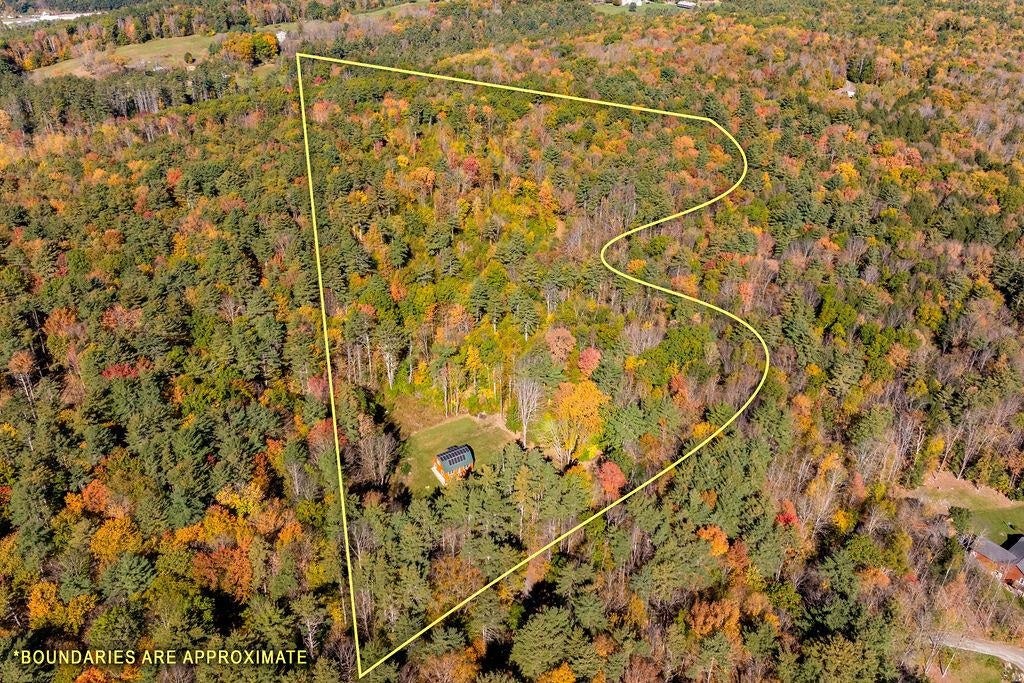 Photo of 226 Ledge Drive, Plainfield, NH 03781 (MLS # 5113433)