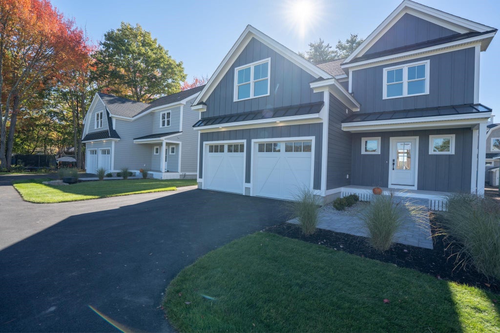 Photo of 3 McCooey Drive, Dover, NH 03820 (MLS # 5115485)