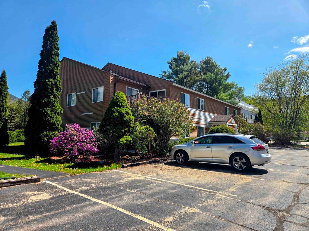 Photo of 44 Church Street #3, Lincoln, NH 03251 (MLS # 5088194)
