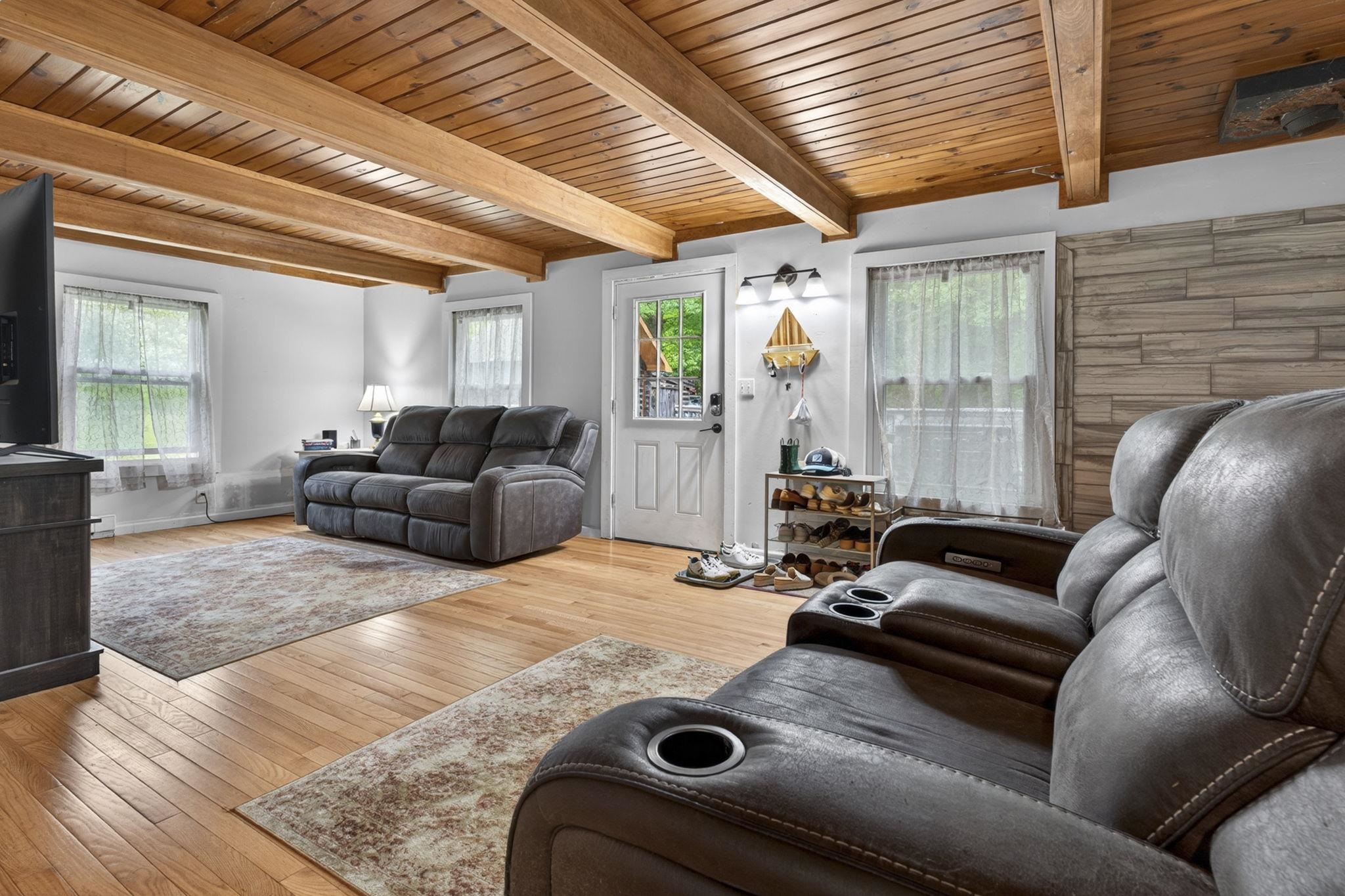 20 Sunrise Place