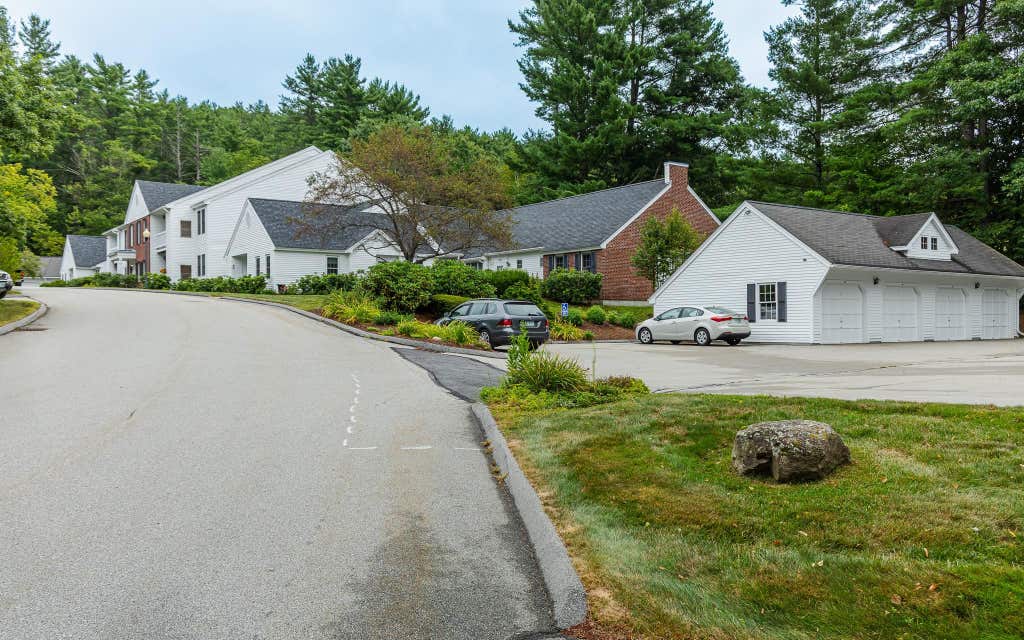 Photo of 15 Windsor Court #G, Keene, NH 03431 (MLS # 5105395)