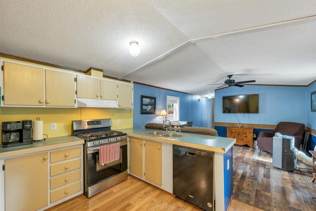 Photo of 5 Walnut Drive, Ashland, NH 03217 (MLS # 5107697)