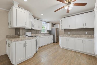 83 Boxwood Lane Raymond NH 03077
