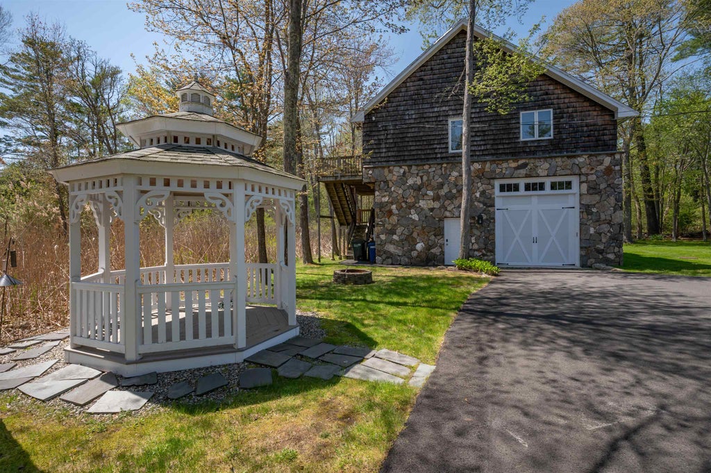 Photo of 51 Depot Road, Hampton Falls, NH 03644 (MLS # 5113215)