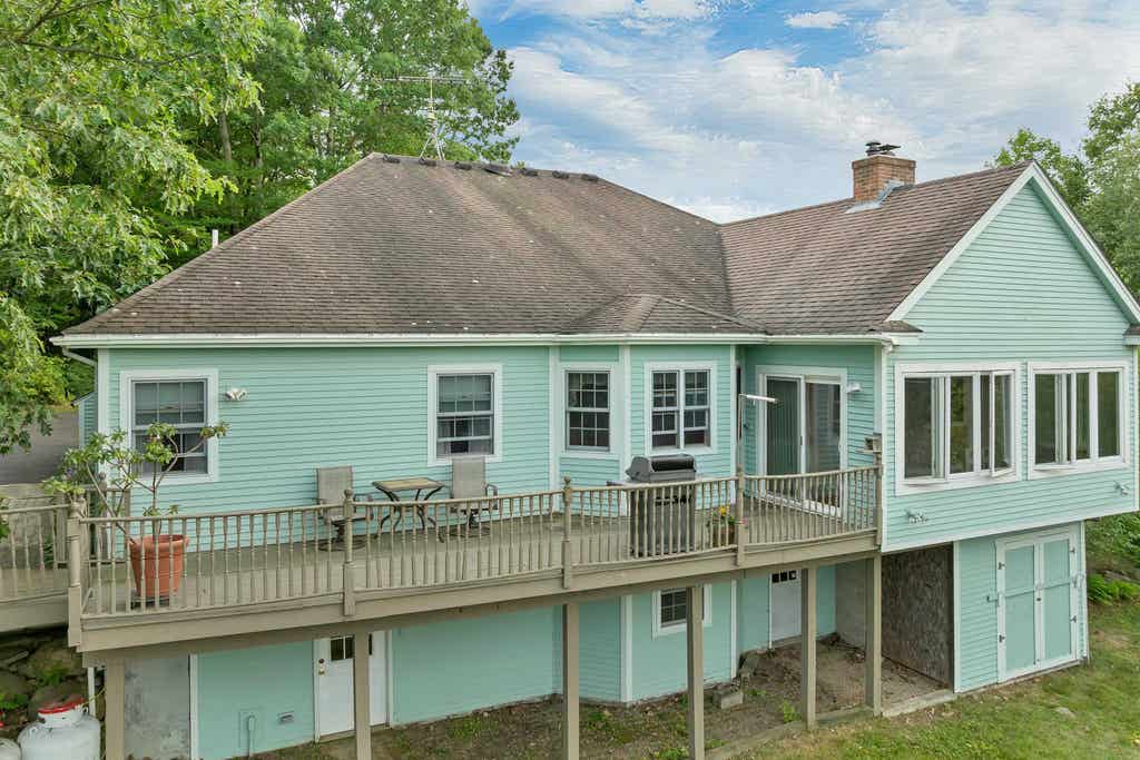 Photo of 109 Ledgeside Lane, Plymouth, NH 03264 (MLS # 5104532)