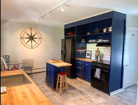 Photo of 185 Roxbury Street, Keene, NH 03431 (MLS # 5100563)