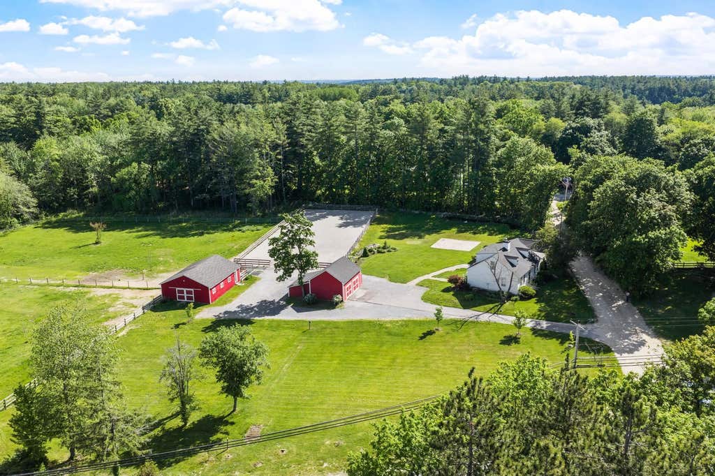 Photo of 2 Pound Road, Hollis, NH 03049 (MLS # 5092023)