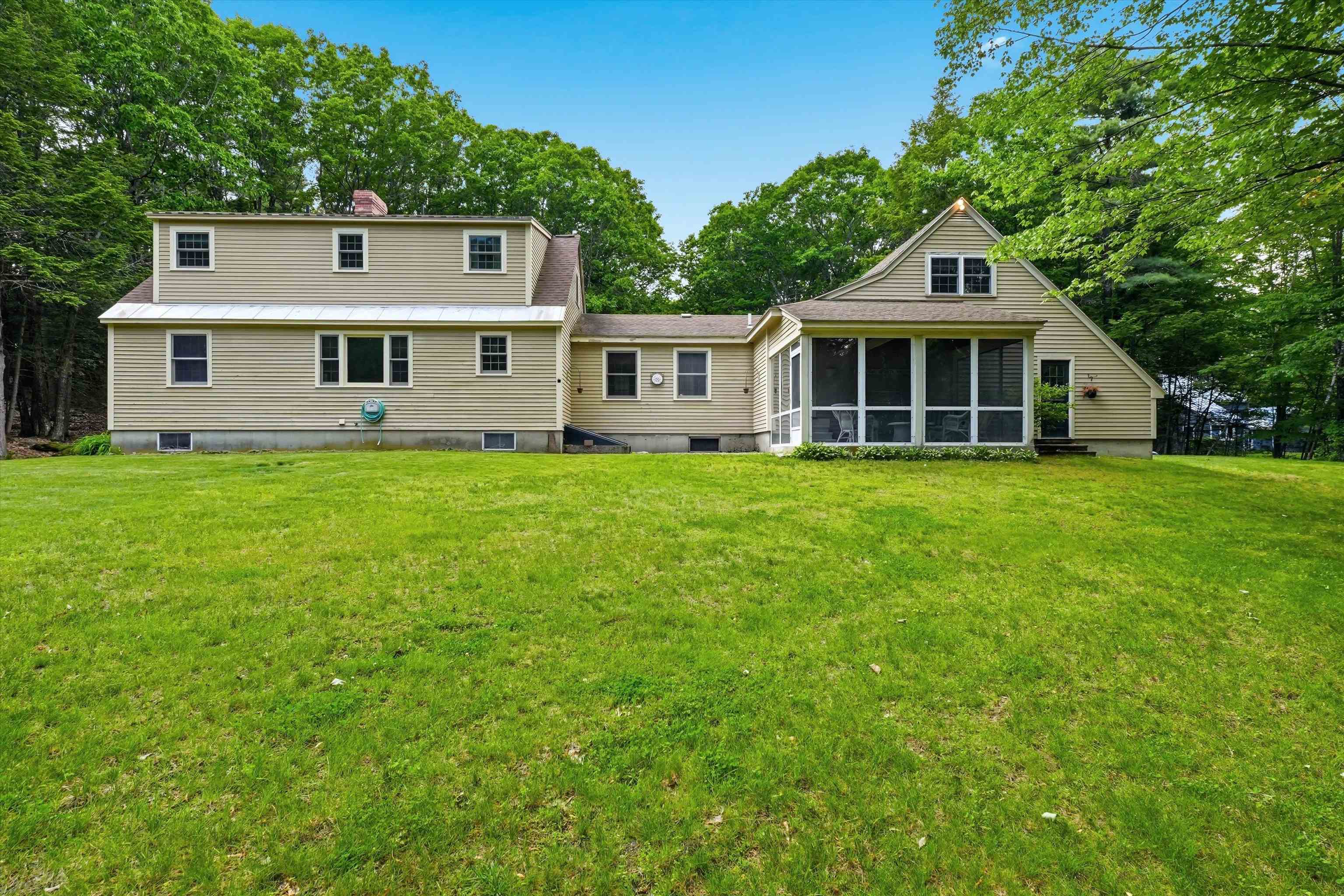17 Woodhill Road