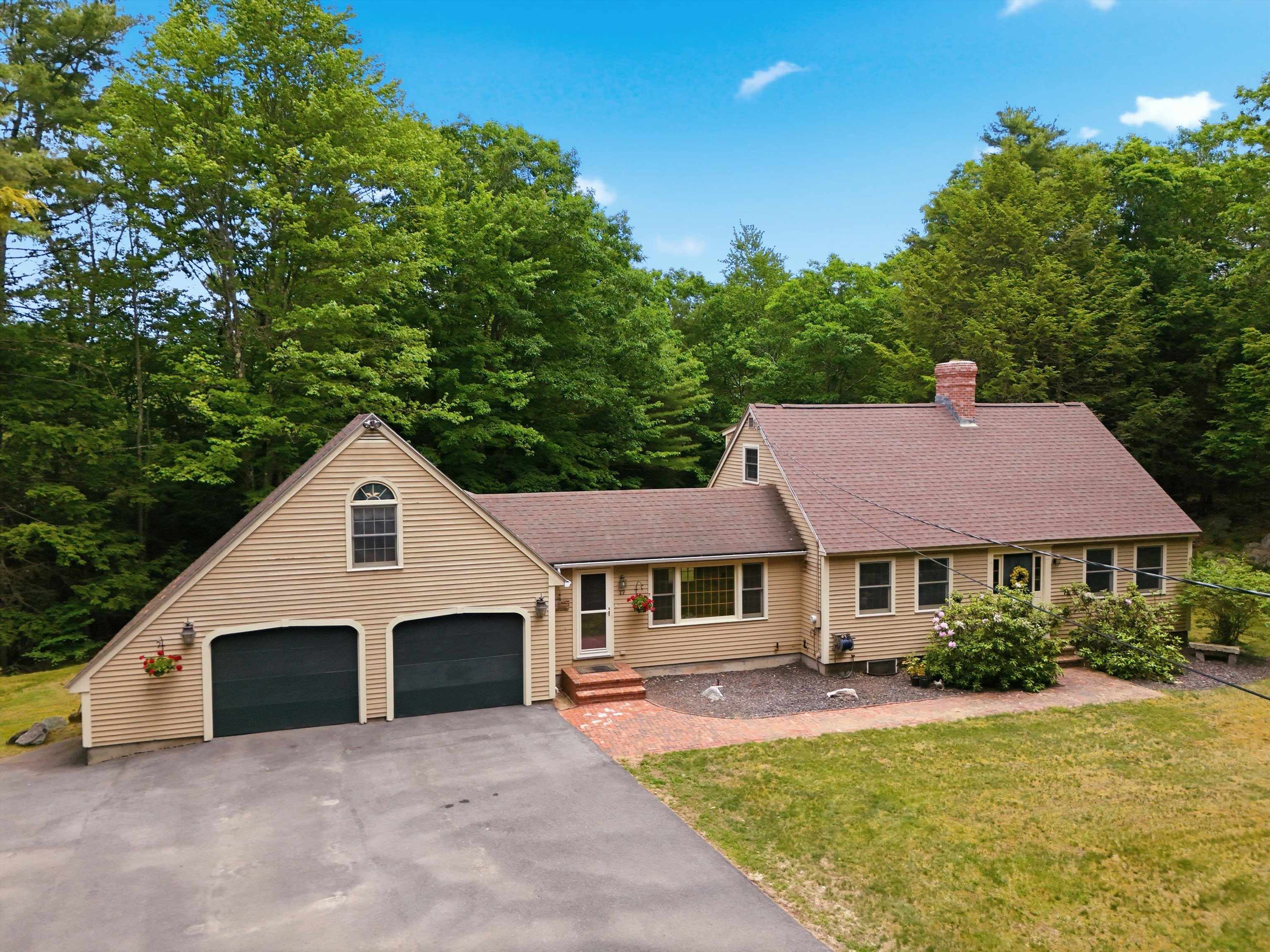 17 Woodhill Road