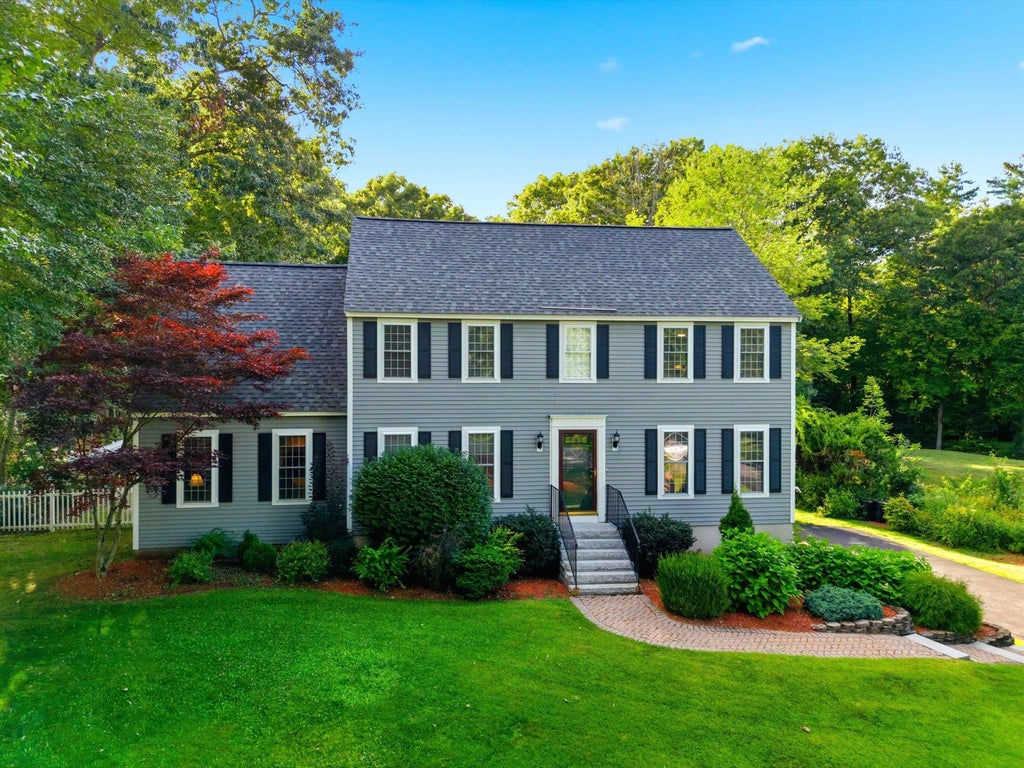 Photo of 16 Alyssa Drive, Derry, NH 03038 (MLS # 5106840)