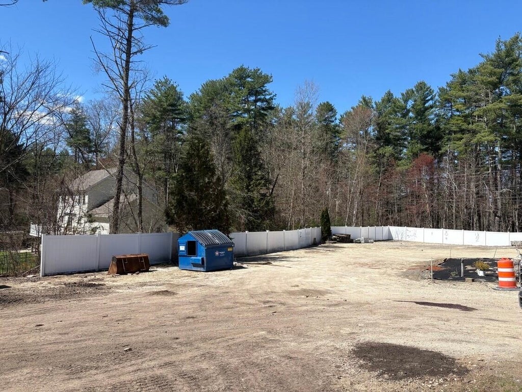 Photo of 125 Wason Road, Hudson, NH 03051 (MLS # 5106714)