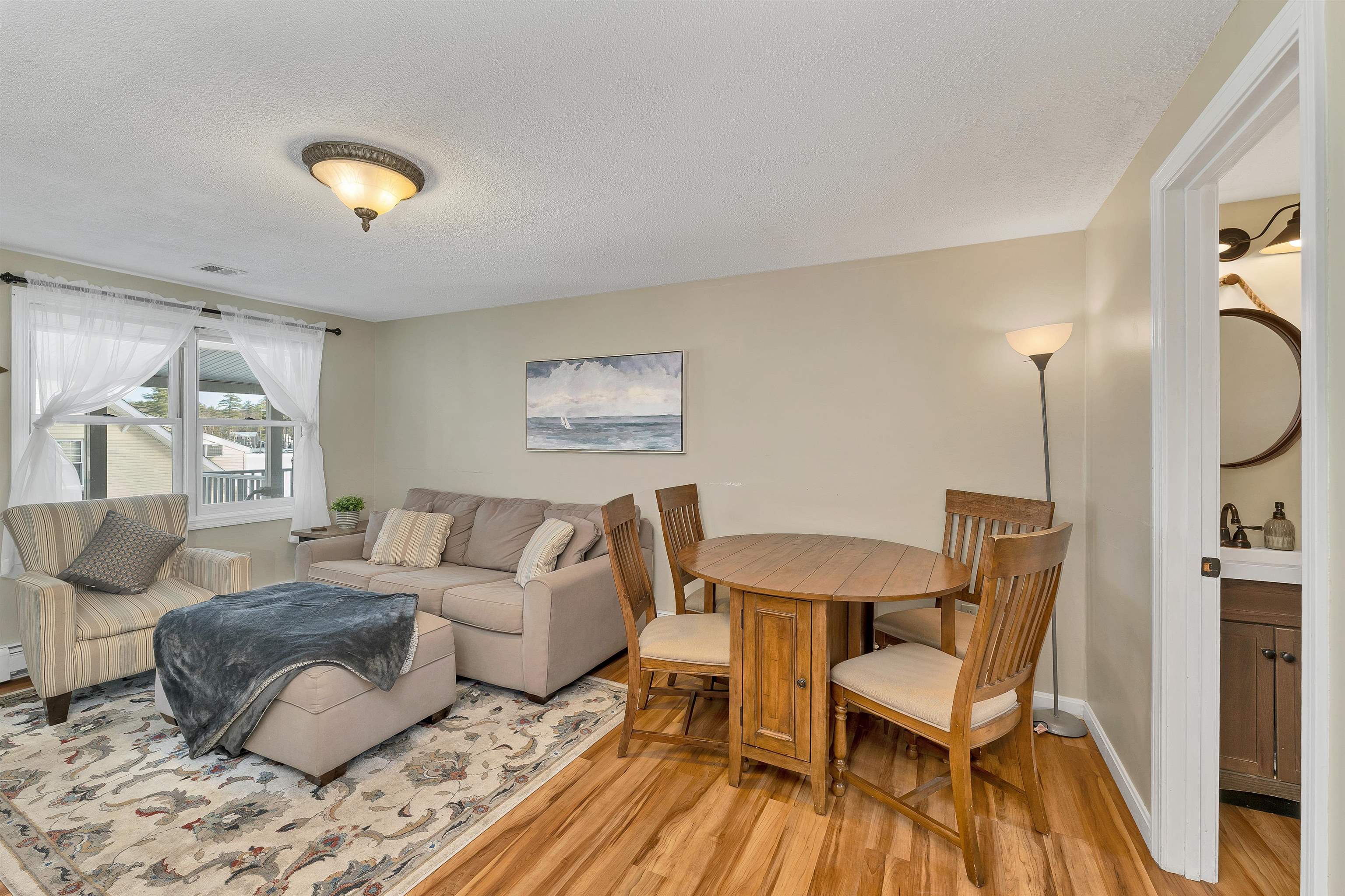 16 Hill Road 9