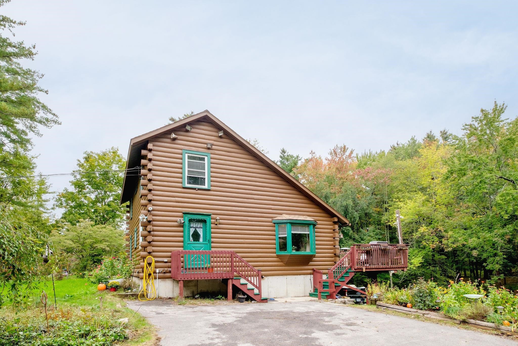 52 Island Pond Road