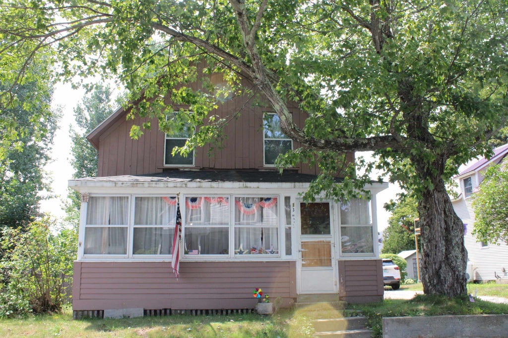 Photo of 13 Maple Street, Lincoln, NH 03251 (MLS # 5063813)