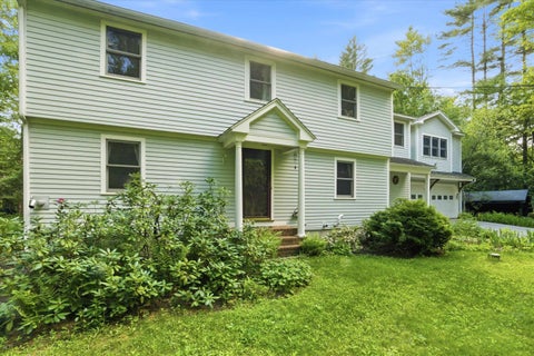 Photo of 26 Jonathan Lane, Bow, NH 03304 (MLS # 5092499)