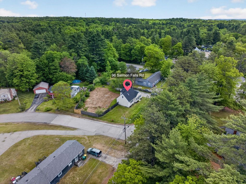 Photo of 96 Salmon Falls Road, Rochester, NH 03868 (MLS # 5092803)