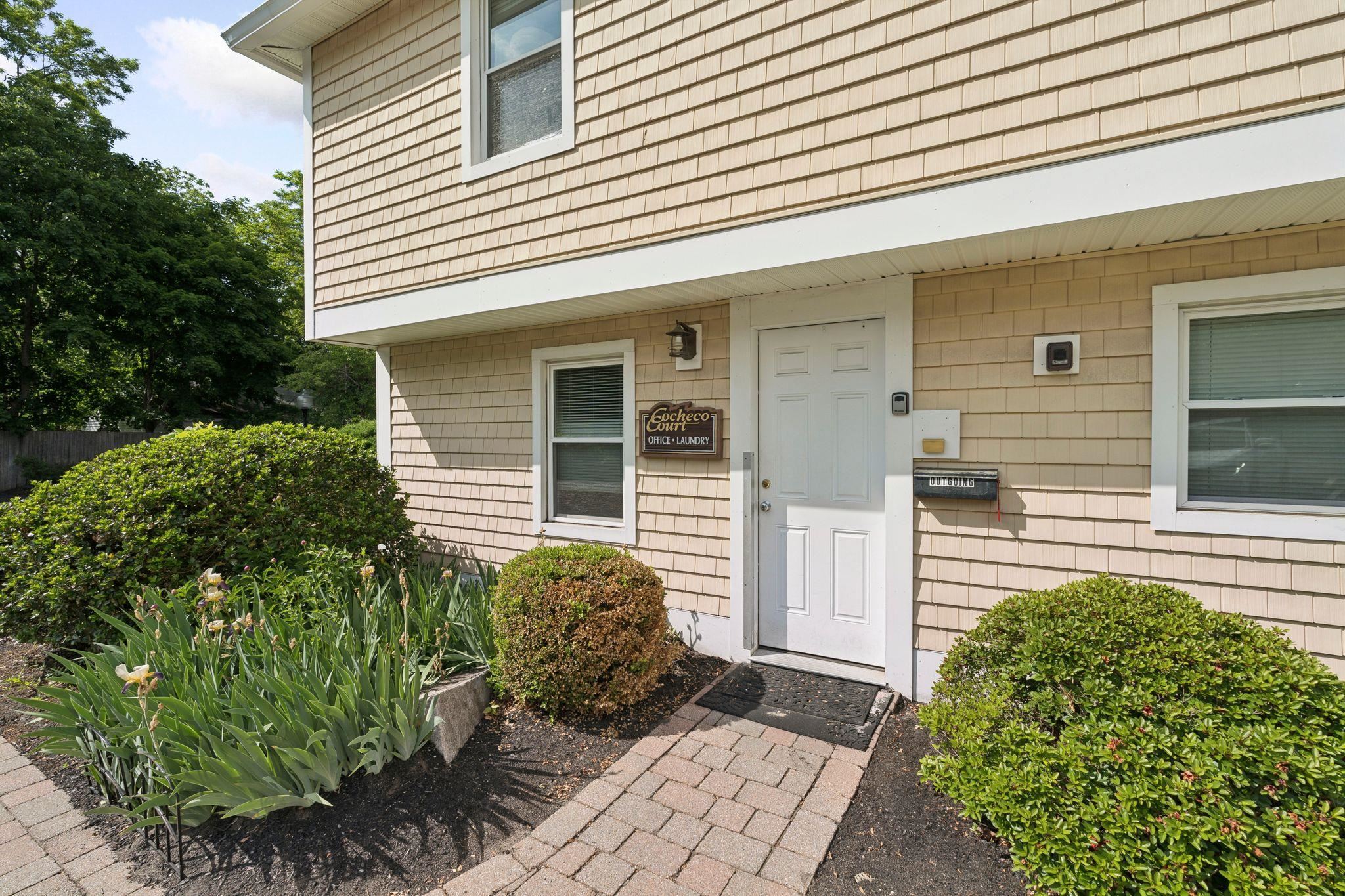 208 Cocheco Court
