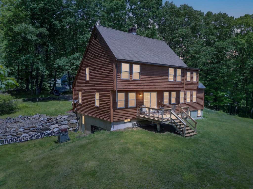 Photo of 133 Hackett Hill Road, Hooksett, NH 03106 (MLS # 5092781)