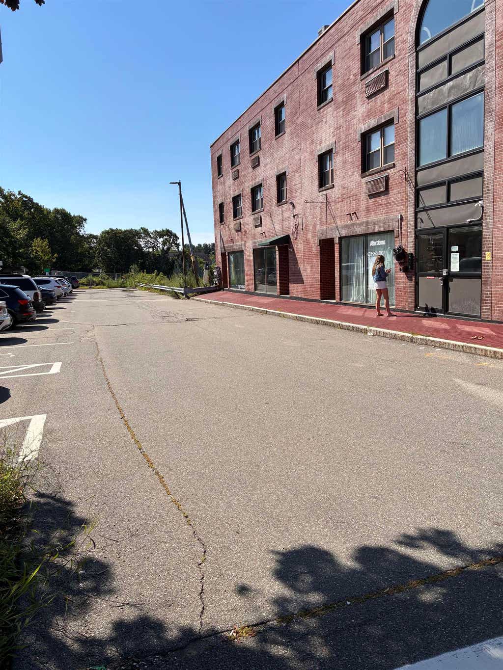 Photo of 6 West Broadway Street #4, Derry, NH 03038 (MLS # 5103283)